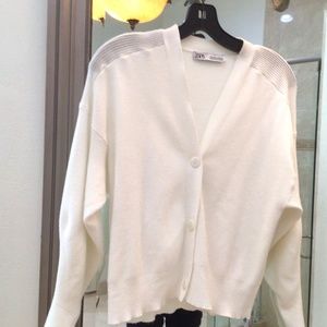Zara cardigan size M